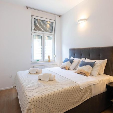 Design And Modern Apartments In Heart Of Загреб Экстерьер фото